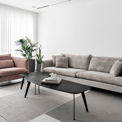 שטיח הלסינקי 03 בז/ אפור כהה | השטיח האדום| עיצוב: דורין אוטמזגין, צילום: מאור מויאל