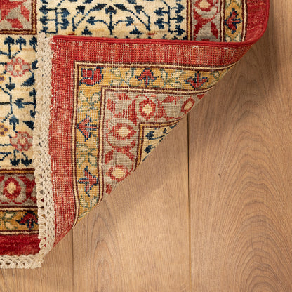 שטיח סוזני אדום 366*286 SUZANI