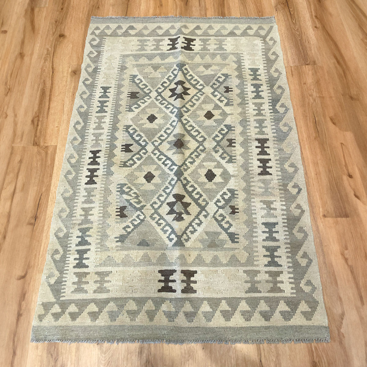 שטיח קילים פרסי רטרו ענתיק וואש 00 בז' 154*104 KILIM