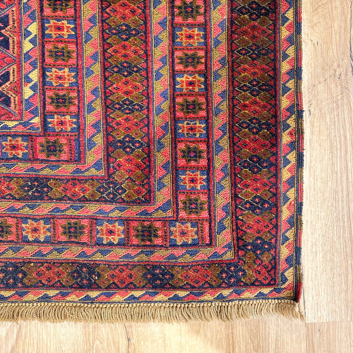 שטיח שטיח סופר אוזבקי 00 אדום 200*157 בעבודת יד