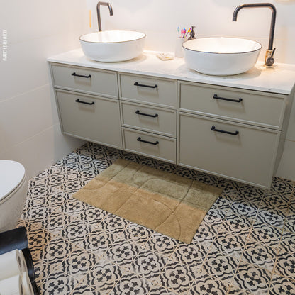 שטיחון אמבט ניקולה בז' 80*50 NICOLA