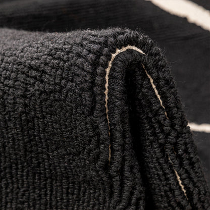 שטיח נפטון 02 שחור/לבן NEPTUNE