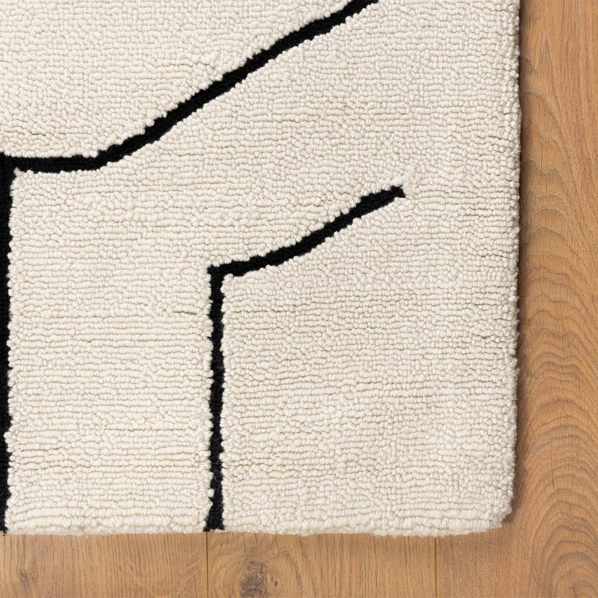 שטיח נפטון 03 קרם/שחור NEPTUNE