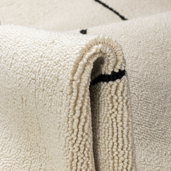 שטיח נפטון 03 קרם/שחור NEPTUNE - hover