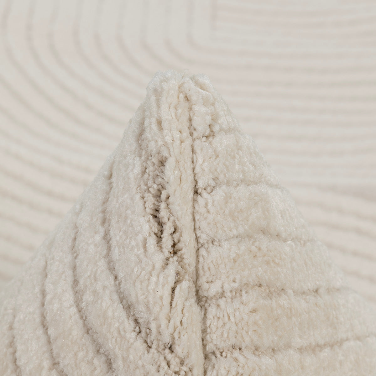 שטיח לנטנה קרם LANTANA