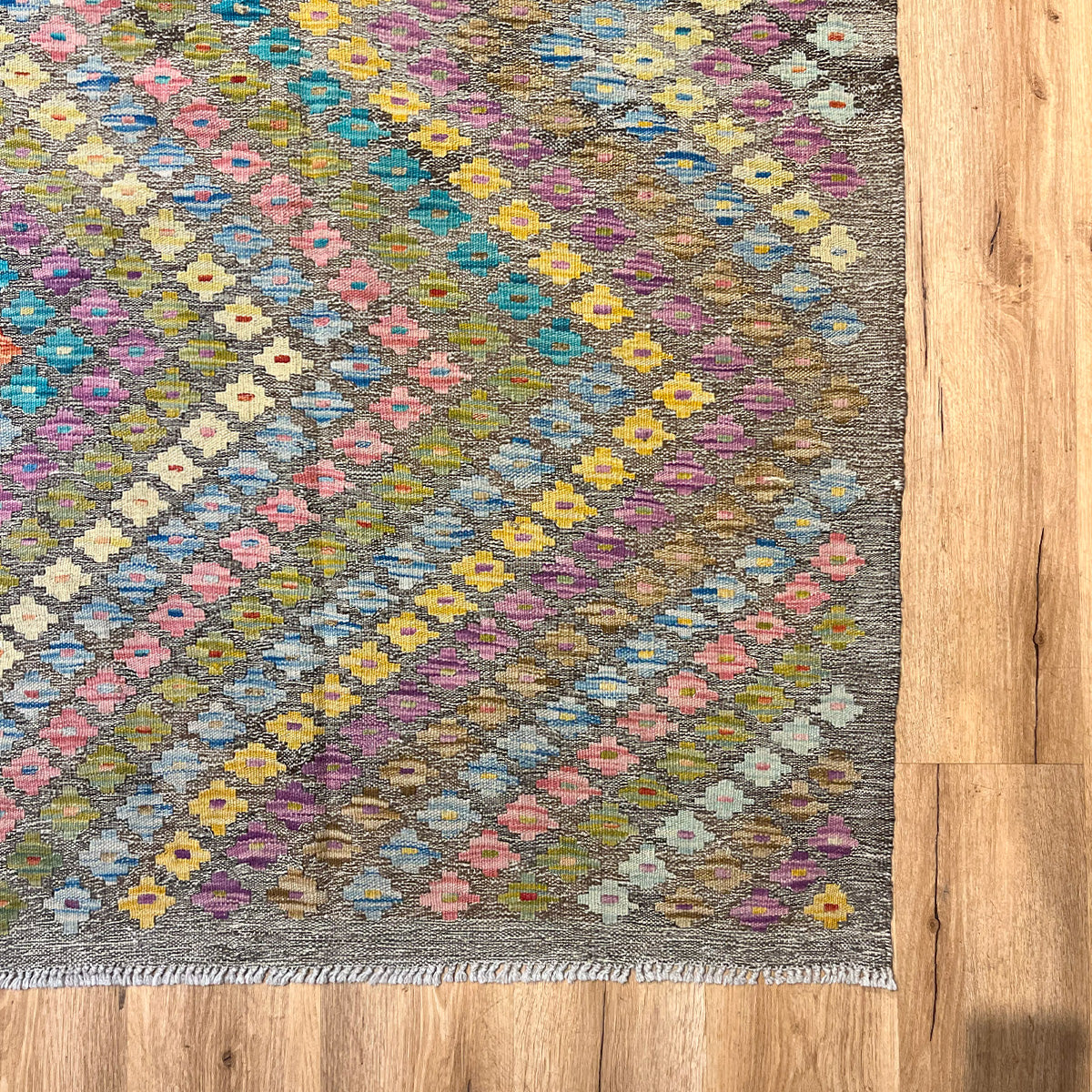 שטיח קילים פרסי רטרו צבעוני 239*190 KILIM