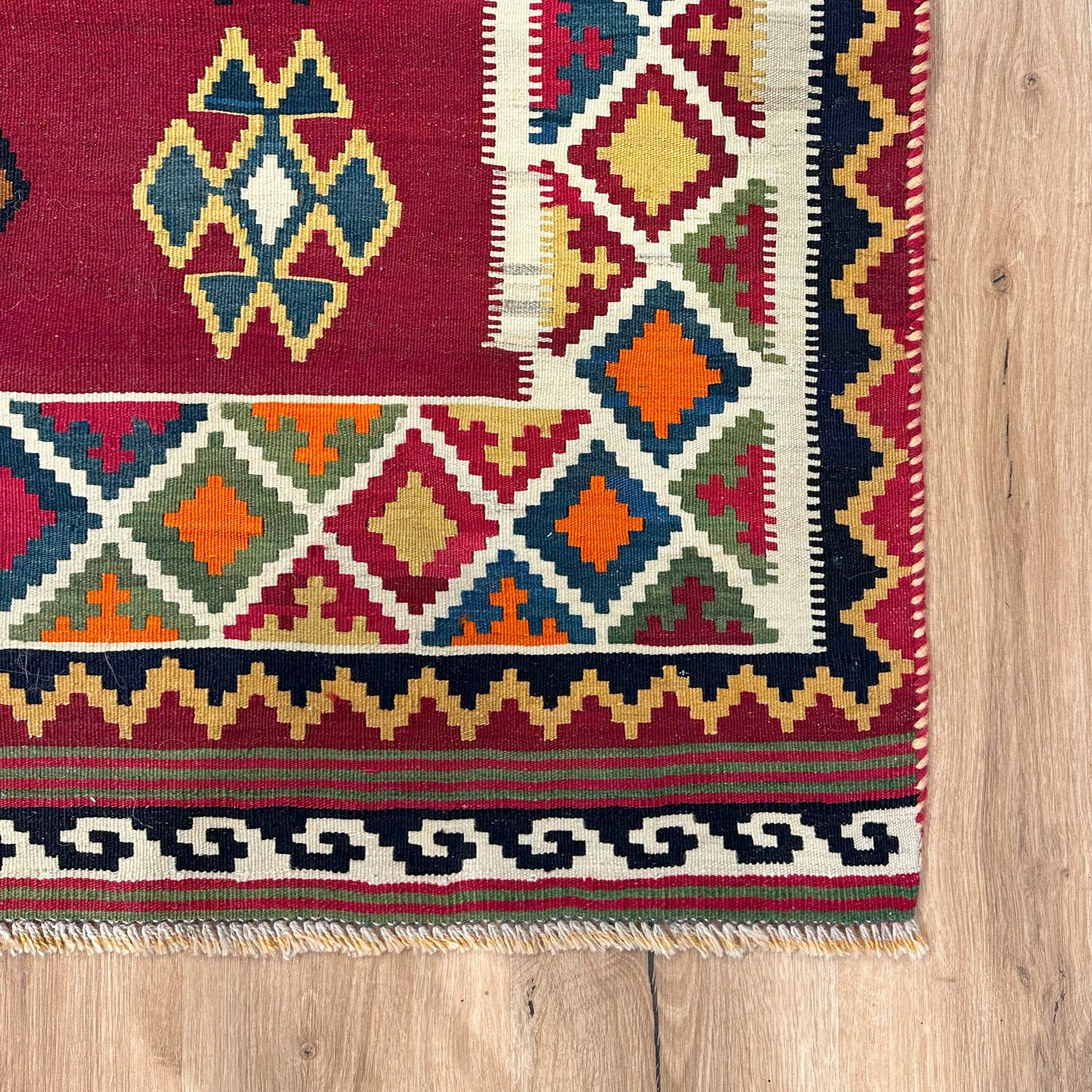 שטיח קילים קשקאי 00 צבעוני 223*135 KILIM