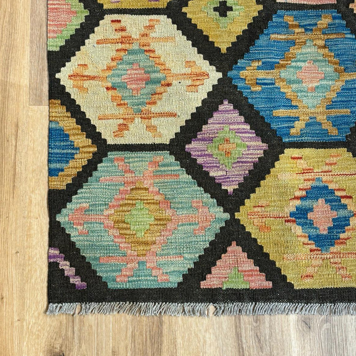 שטיח קילים פרסי רטרו צבעוני 203*150 KILIM