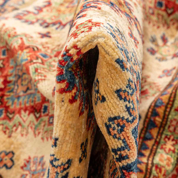 שטיח קייזר לבן 187*118 KAYZAR - hover