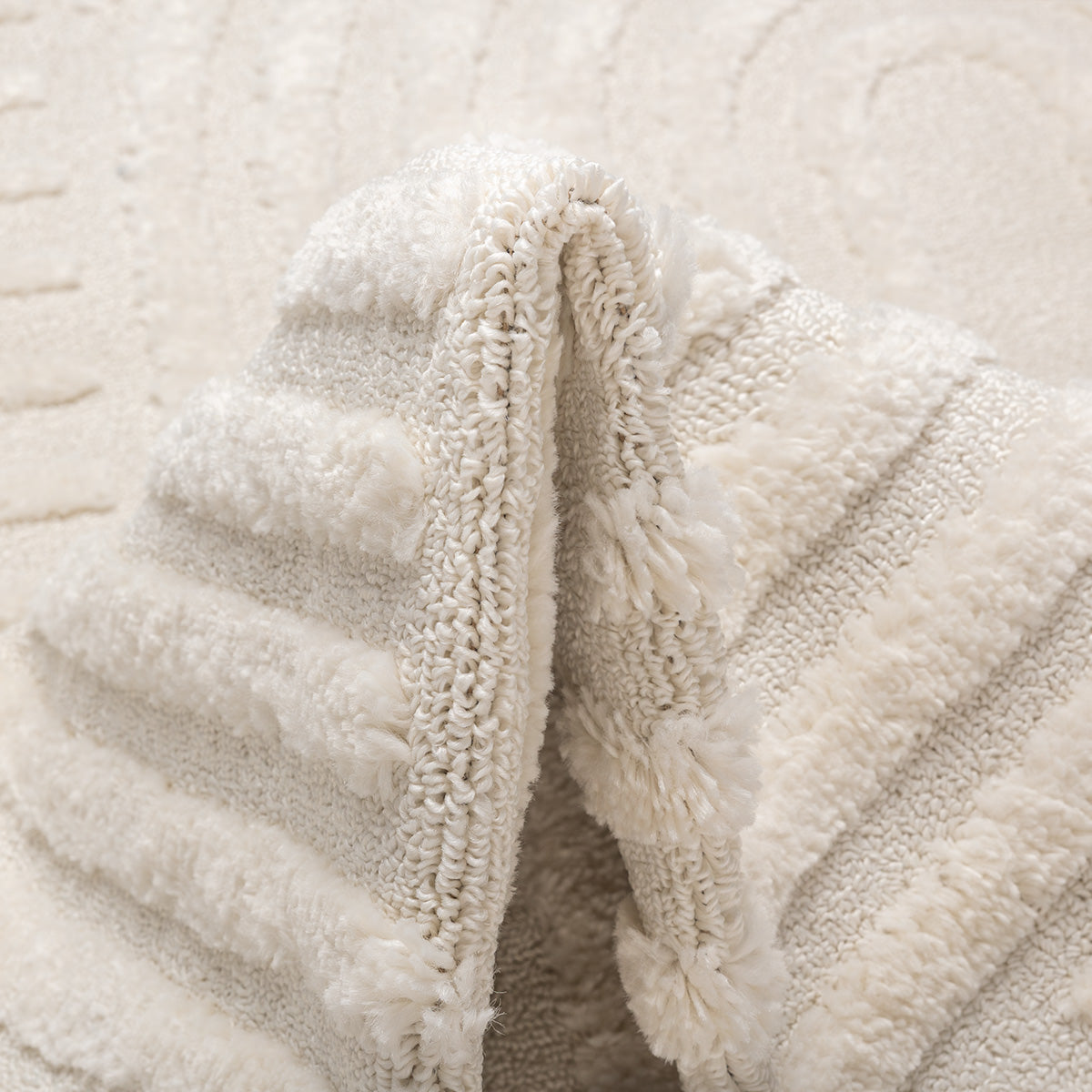 שטיחים לסלון שטיח טיטאן 02 קרם TITAN