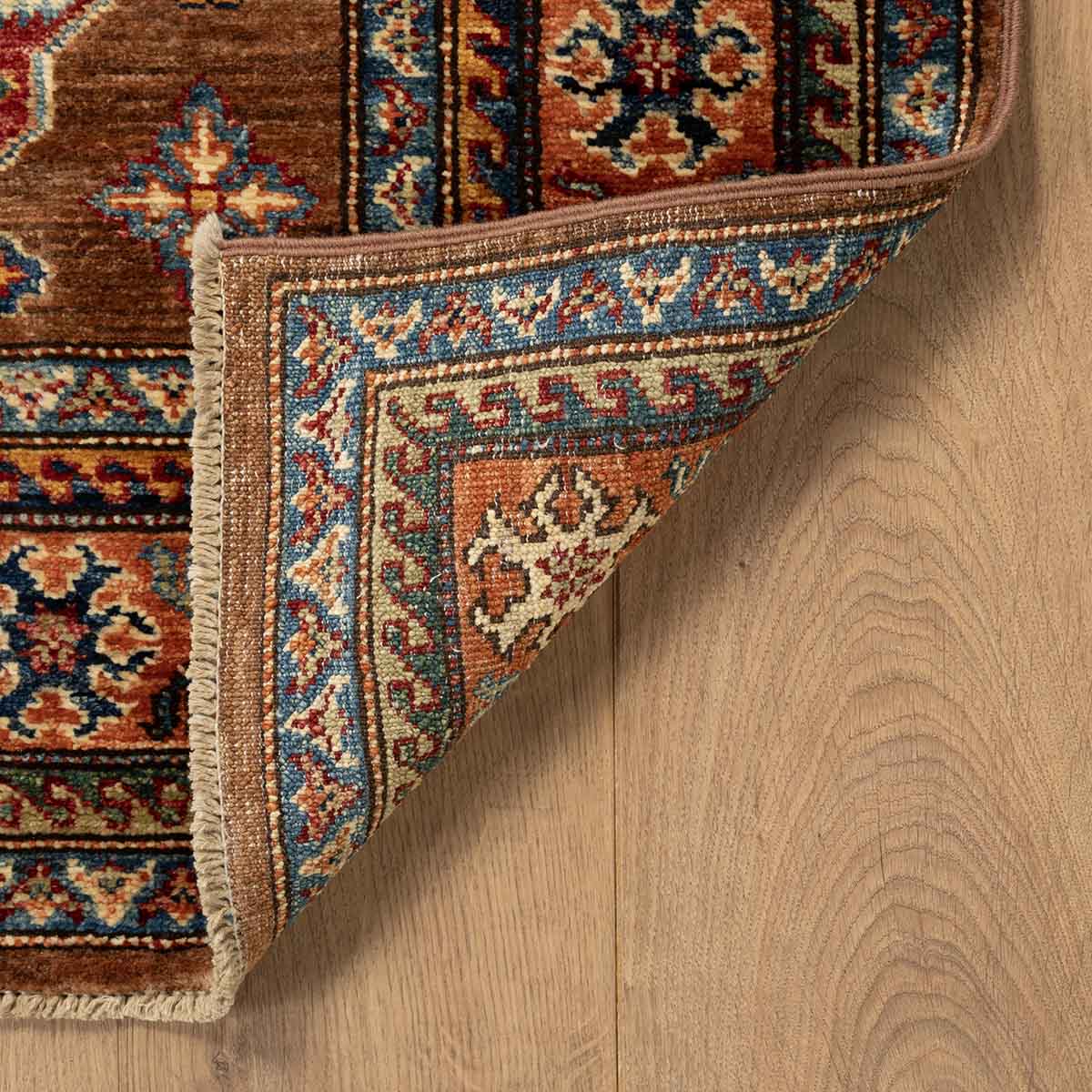 שטיח קייזר חום 156*101 KAYZAR