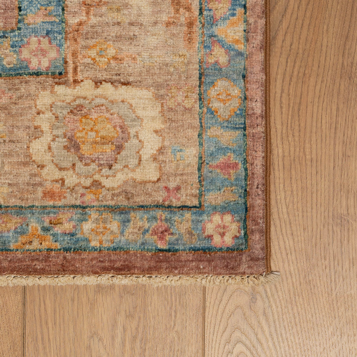 שטיח אושק antique wash חום/צבעוני 232*174 USHAK