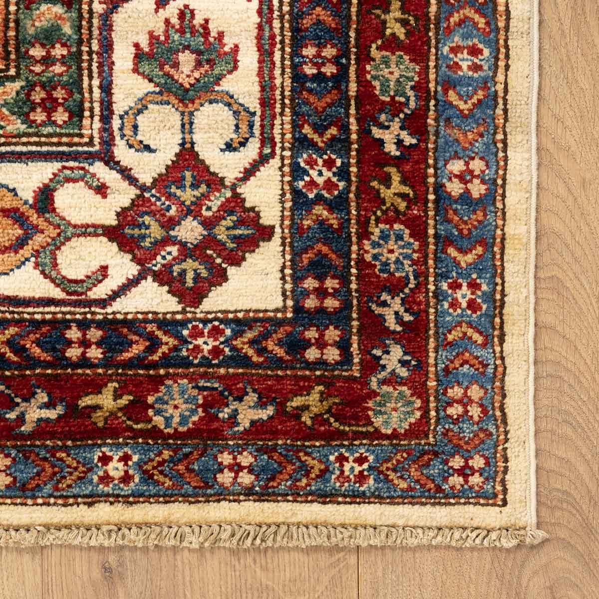 שטיח קייזר לבן 269*180 KAYZAR