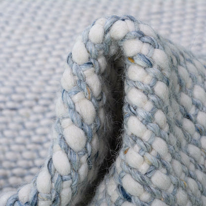 שטיח גפן חלות עבות 04 לבן/כחול עם פרנזים | השטיח האדום