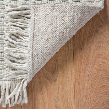 שטיח גפן חלות עבות 04 אפור בהיר עם פרנזים | השטיח האדום