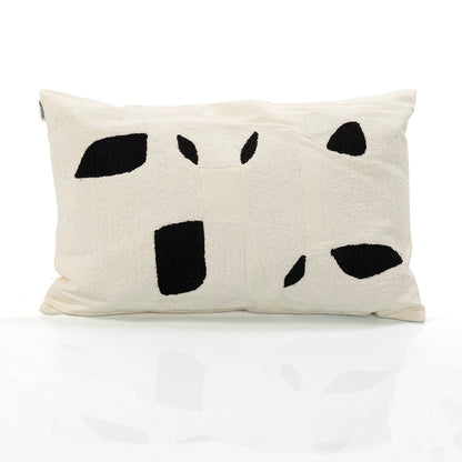 כרית דורין שמנת/שחור 60*40 DOREEN