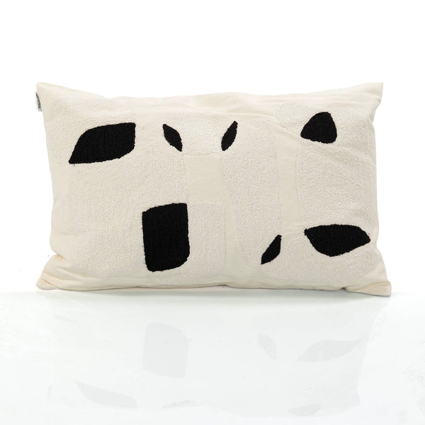 כרית דורין שמנת/שחור 60*40 DOREEN