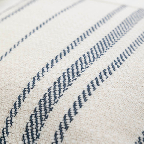 זוג כריות נינה לבן\כחול 45*45 NINA - hover