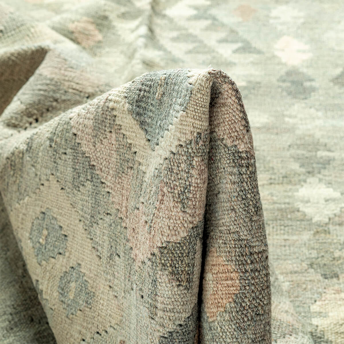 שטיח קילים פרסי רטרו ענתיק וואש אפור/בז' KILIM