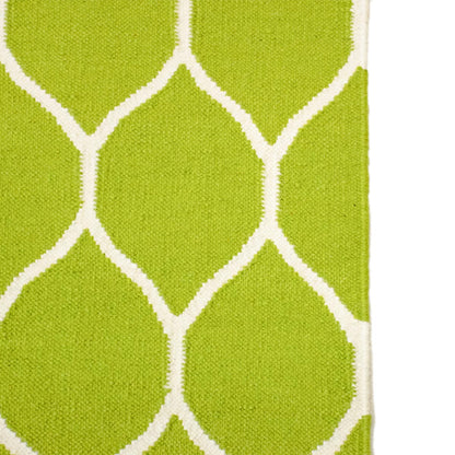 שטיח קילים הדס 04 ירוק/לבן ראנר עם פרנזים | השטיח האדום