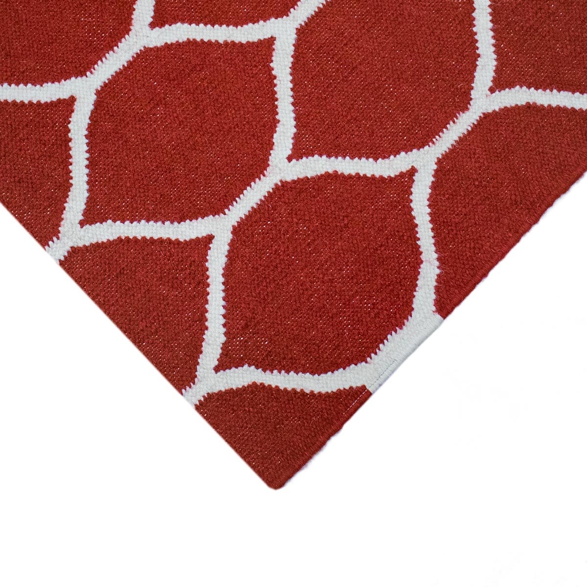 שטיח קילים הדס 04 אדום/לבן עם פרנזים | השטיח האדום
