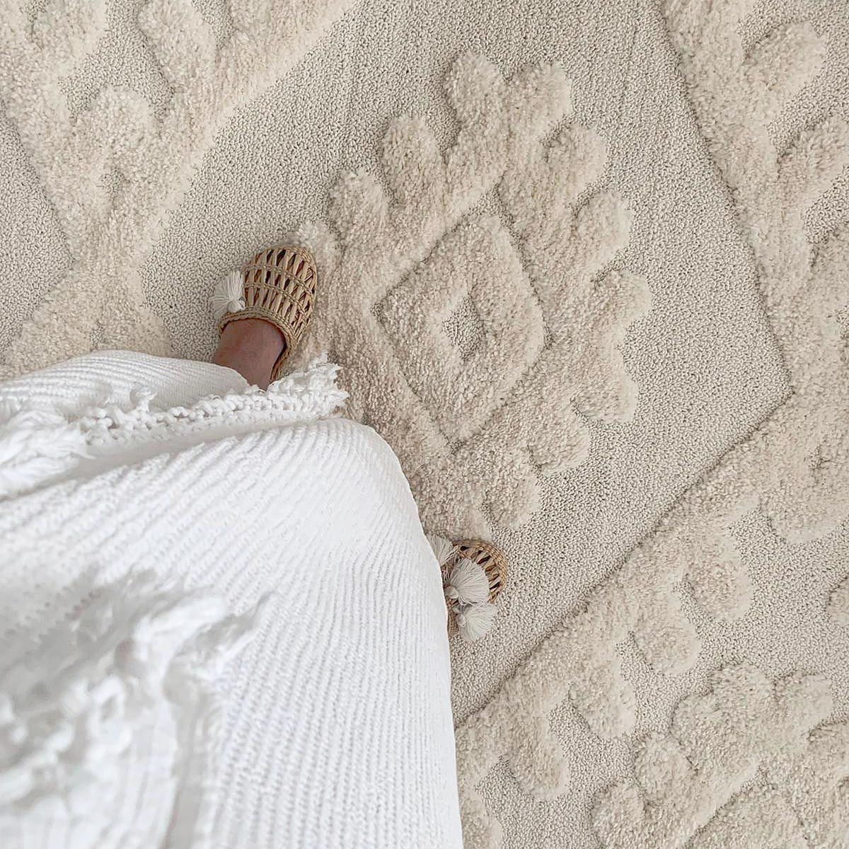 שטיח אטלס 11 קרם עגול | השטיח האדום