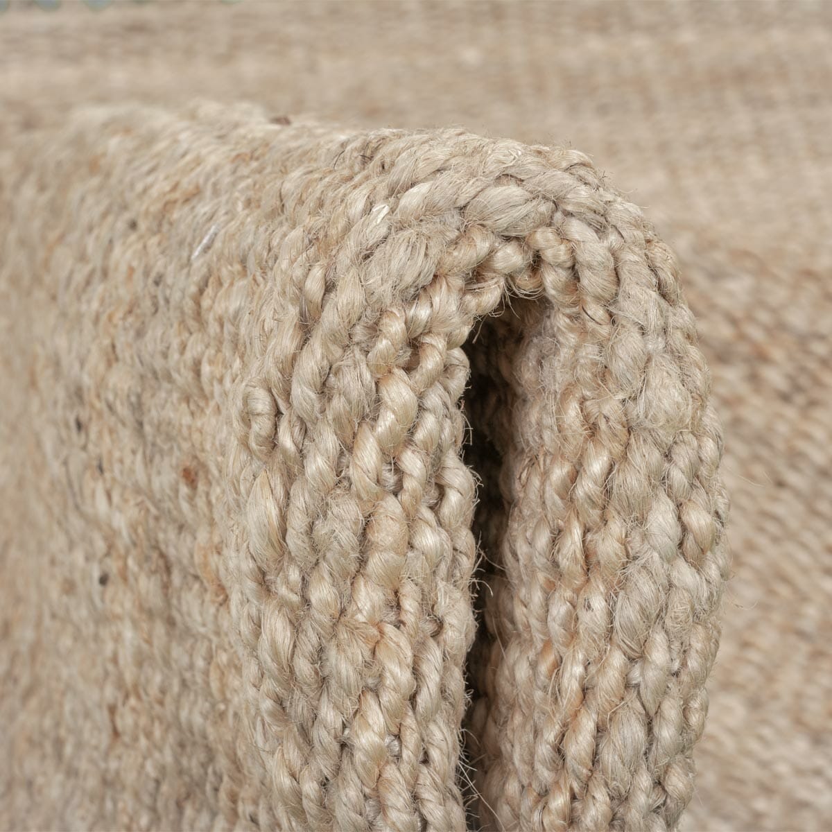 שטיחי חוץ תמר אריגה גסה 01 בז' עם פרנזים | השטיח האדום