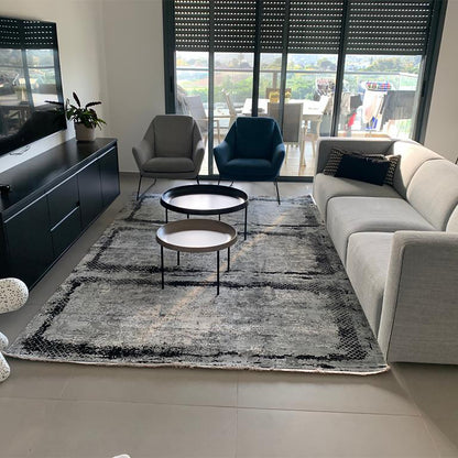 שטיח ג'איפור 14 שחור/אפור עם פרנזים | השטיח האדום