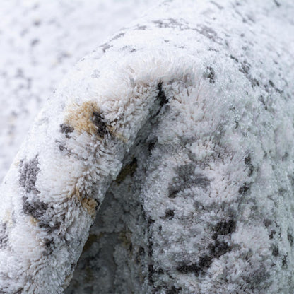 שטיח מילאנו 46 לבן/אפור עם פרנזים | השטיח האדום
