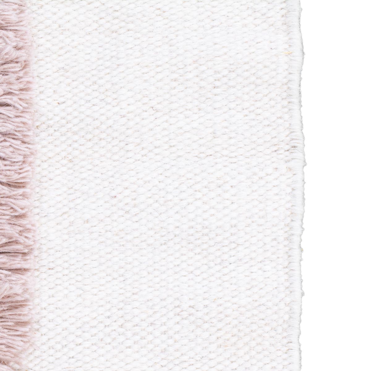 שטיח קילים סקנדינבי 22 לבן/ורוד/אפור עם פרנזים | השטיח האדום