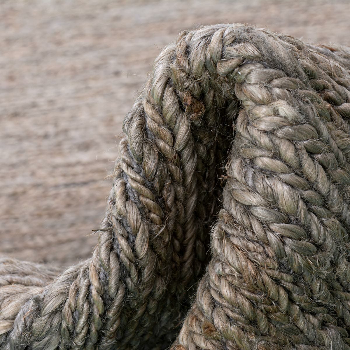 שטיח תמר אריגה גסה 03 אפור עם פרנזים | השטיח האדום