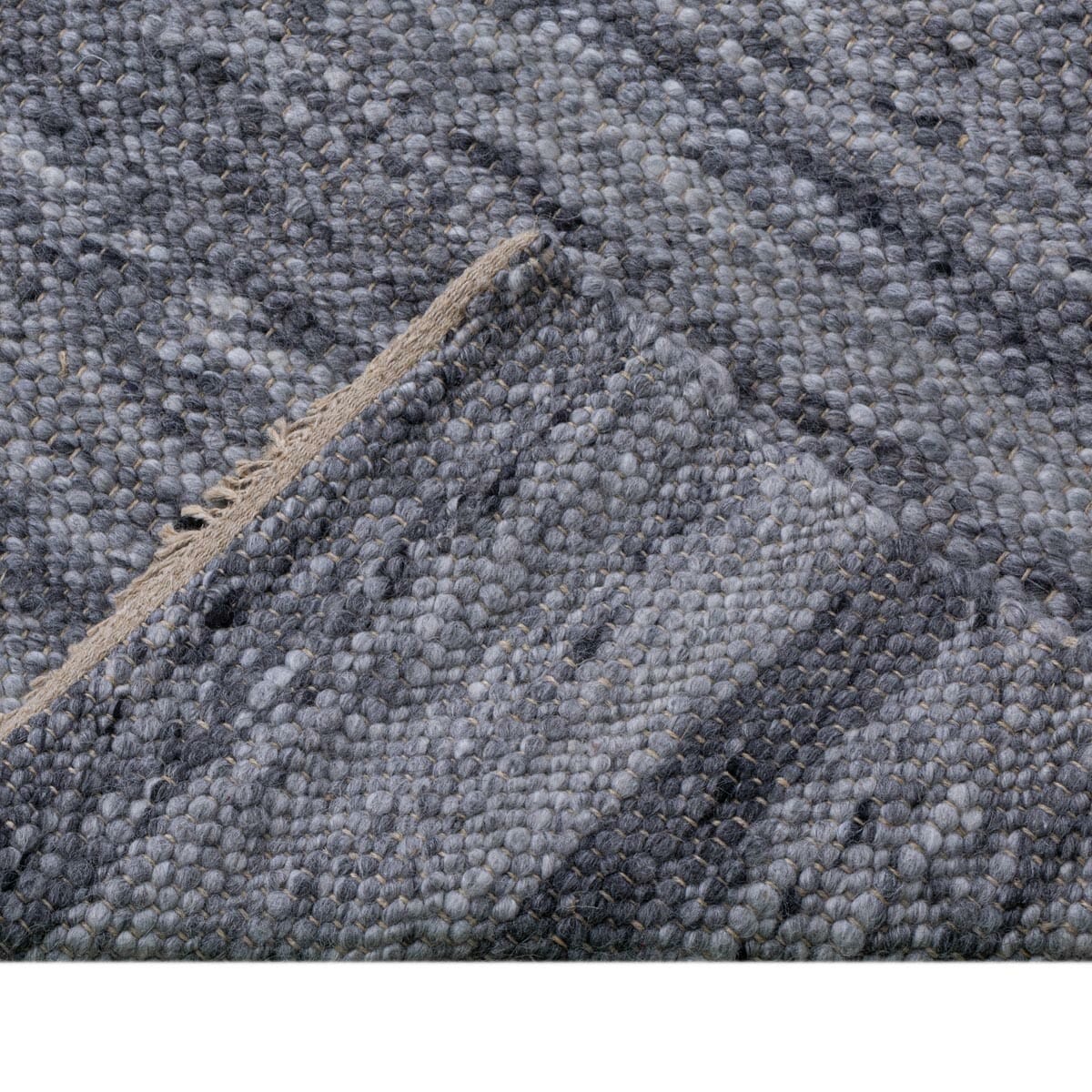 שטיח רימון 02 אפור כהה עם פרנזים | השטיח האדום