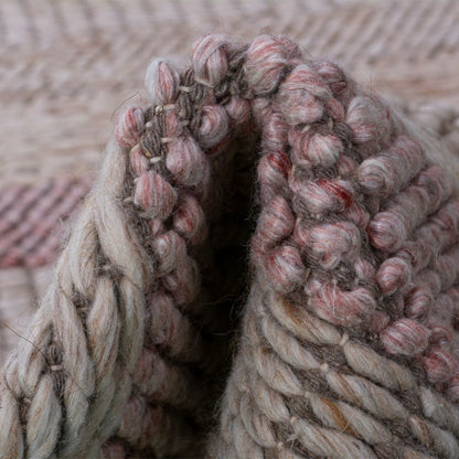 שטיח נירוונה 06 בז'/ורוד | השטיח האדום