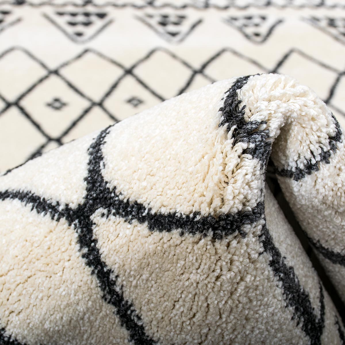 שטיח מרקש 07 קרם/שחור | השטיח האדום