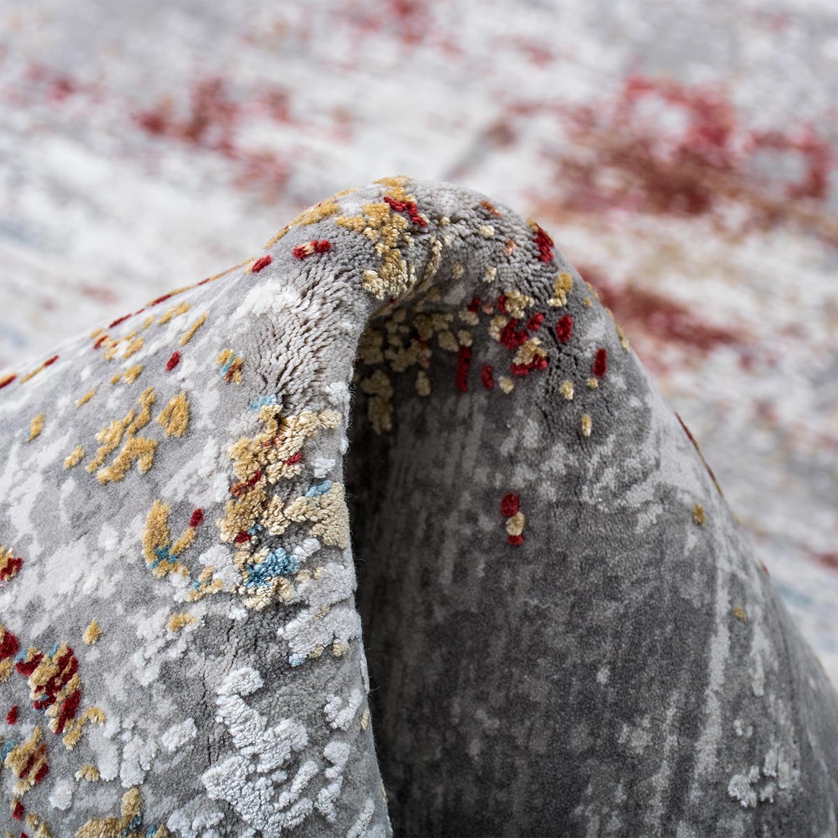 שטיח ג'איפור 02 אדום/כחול/צהוב עם פרנזים | השטיח האדום