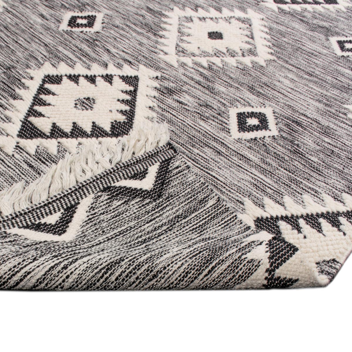 שטיח קילים סקנדינבי 06 אפור עם פרנזים | השטיח האדום