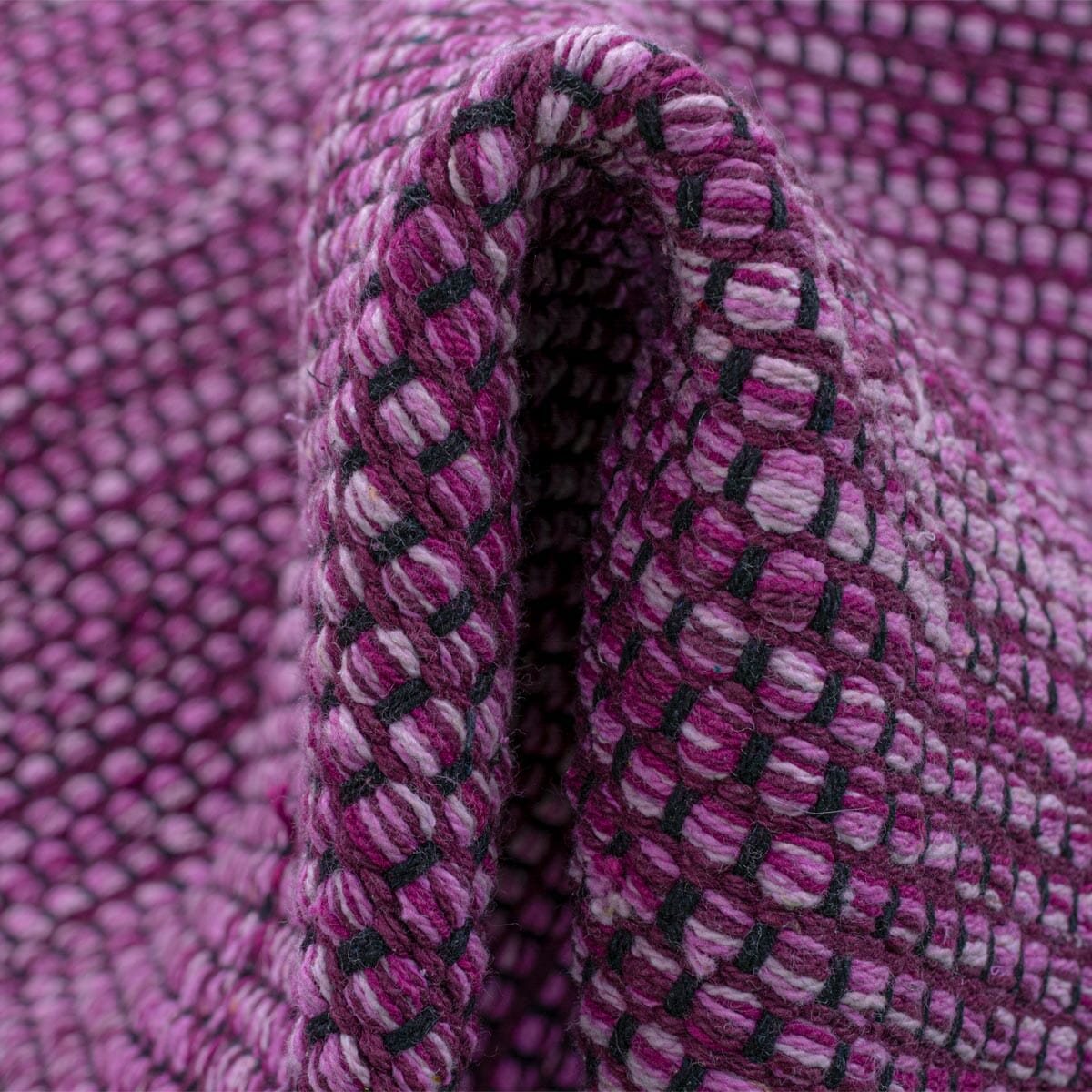 שטיח גפן כותנה 01 סגול/שחור עם פרנזים | השטיח האדום