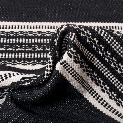 שטיח גפן כותנה 02 שחור עם פרנזים | השטיח האדום