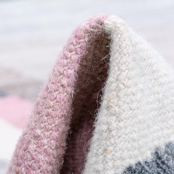 שטיח קילים סקנדינבי 18 כחול/ורוד/אפור עם פרנזים KILIM - hover