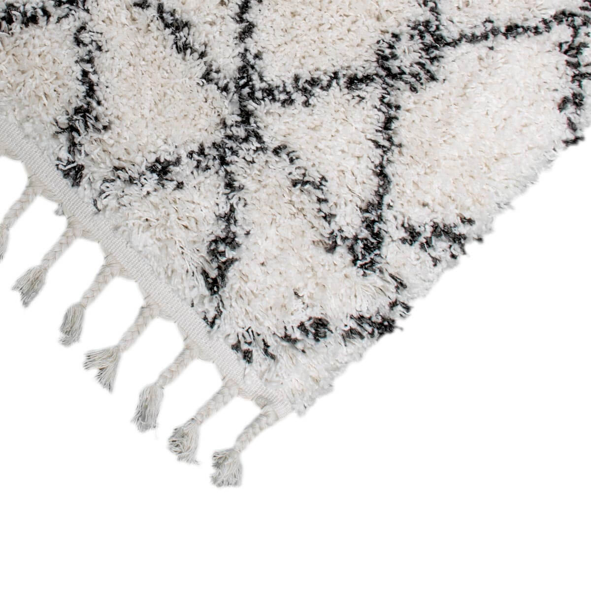 שטיח קזבלנקה 01 לבן/שחור עם פרנזים | השטיח האדום