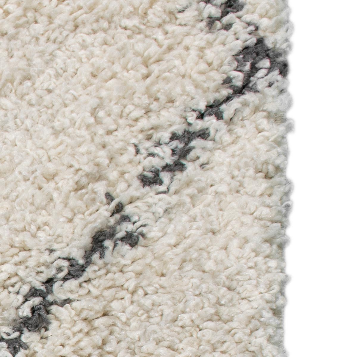 שטיח שאגי מרקש 02 קרם/שחור עם פרנזים | השטיח האדום