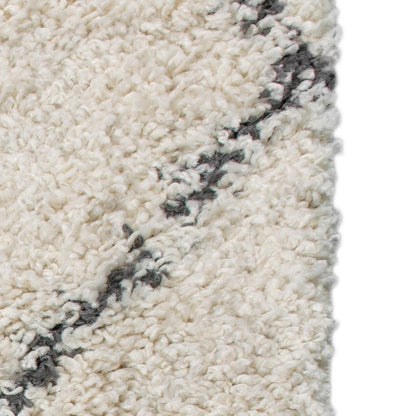 שטיח שאגי מרקש 02 קרם/שחור עם פרנזים | השטיח האדום