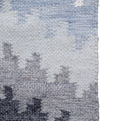 שטיח קילים סקנדינבי 17 צבעוני עם פרנזים | השטיח האדום