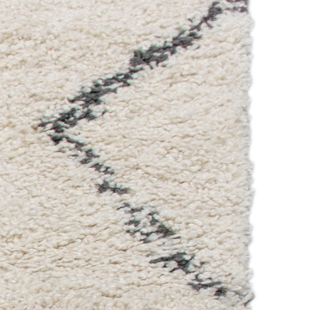 שטיח שאגי מרקש 03 קרם/שחור עם פרנזים | השטיח האדום