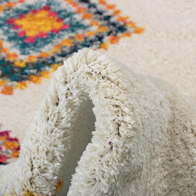 שטיח מיקונוס 01 קרם ראנר עם פרנזים | השטיח האדום
