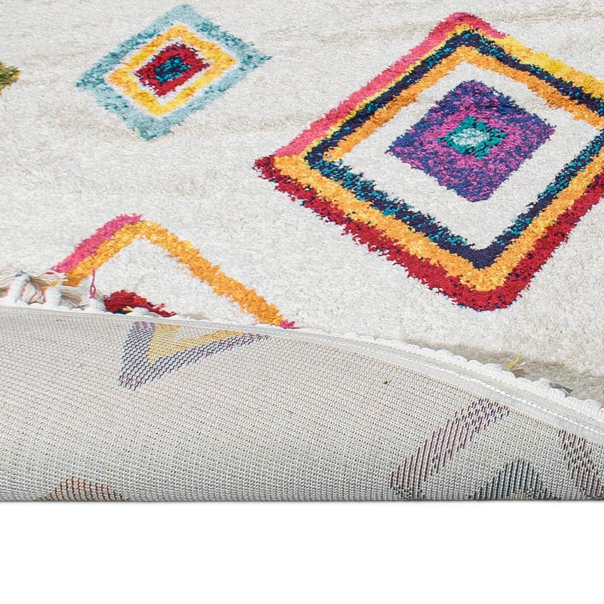 שטיח מיקונוס 03 קרם עם פרנזים | השטיח האדום