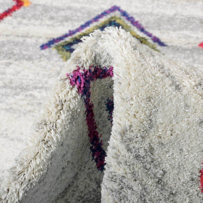 שטיח מיקונוס 03 קרם/אפור עם פרנזים | השטיח האדום