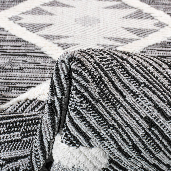 שטיח אטלס 04 אפור כהה עם פרנזים ATLAS - hover