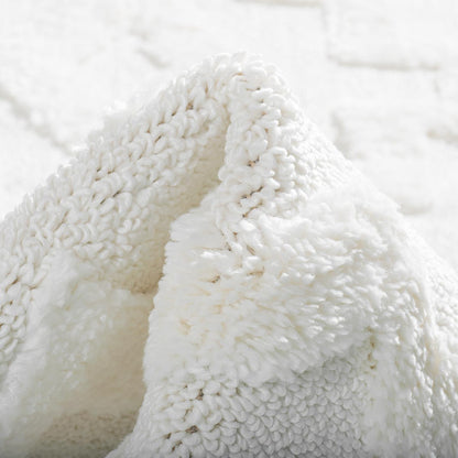 שטיח אטלס 10 קרם ריבוע עם פרנזים | השטיח האדום