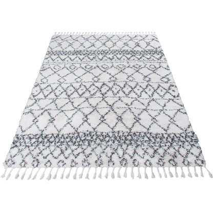 שטיח קזבלנקה 01 לבן/שחור עם פרנזים | השטיח האדום